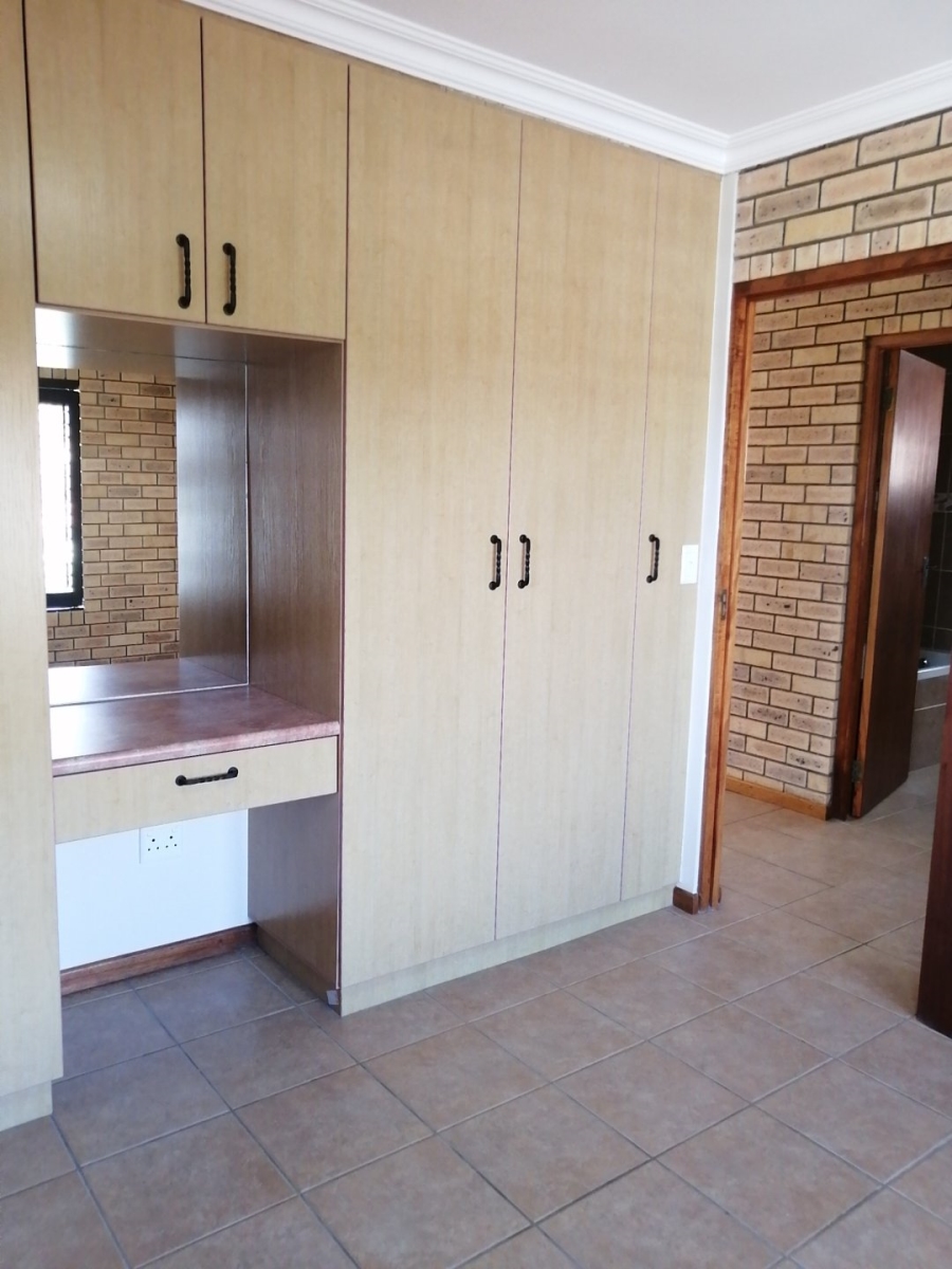 To Let  Bedroom Property for Rent in Cola Beach Western Cape
